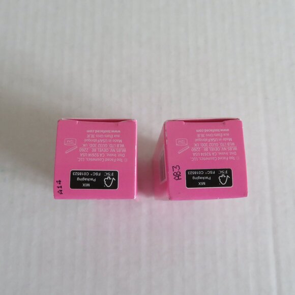 Too Faced Kissing Jelly Hydrating Lip Oil Gloss, Set of 2, Pina Colada, NWT - Picture 4 of 4